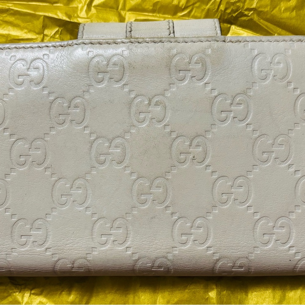 Gucci Cream Embossed Women's Wallet - Picture 2 of 6
